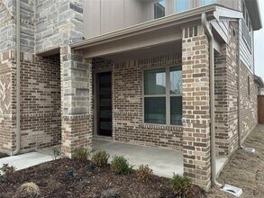 860 Boomer Ln in Ferris, TX - Building Photo - Building Photo