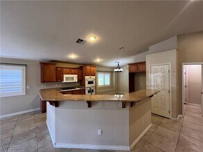 1053 Puerta Del Sol Dr in Las Vegas, NV - Building Photo - Building Photo