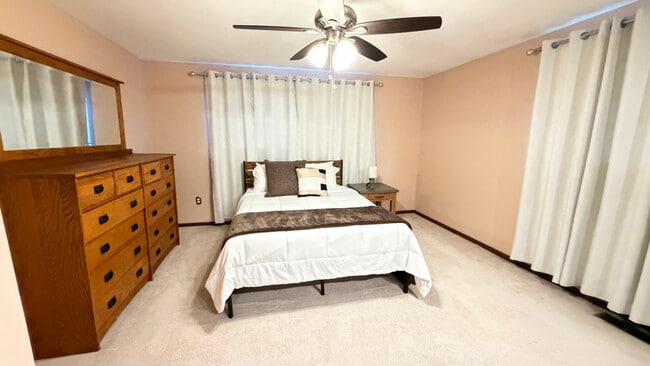 property at 13601 SE 266th St