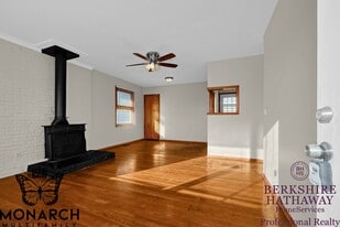 995 Wiltshire Rd in Columbus, OH - Building Photo