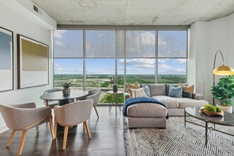 SkyHouse Frisco Station in Frisco, TX - Building Photo - Building Photo
