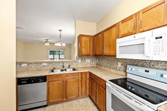 5806 Osprey Cove Dr in Raleigh, NC - Building Photo - Building Photo