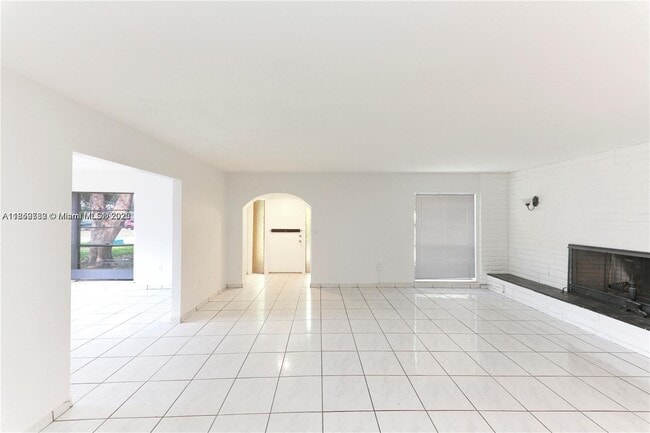 3019 SW 68th Terrace in Miramar, FL - Building Photo - Building Photo