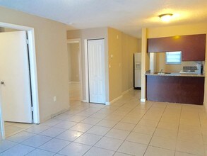 1101 Prospect Rd-Unit -Unit 4 in Fort Lauderdale, FL - Building Photo - Building Photo