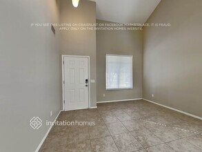 17503 W Lisbon Ln in Surprise, AZ - Foto de edificio - Building Photo