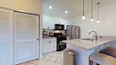 91-819 Puamaeole St in Ewa Beach, HI - Building Photo - Building Photo