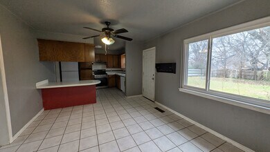 126 N Draper Ave in Shawnee, OK - Building Photo - Building Photo