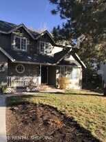 1798 SE Ironwood Ct in Bend, OR - Building Photo