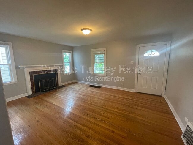 494 Greenbay Ave in Calumet City, IL - Building Photo - Building Photo