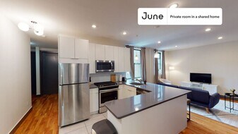 Room in Shared 5 bed/2 bath home in Brooklyn, NY - Building Photo