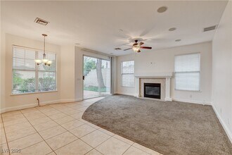 136 Ultra Dr in Henderson, NV - Building Photo - Building Photo