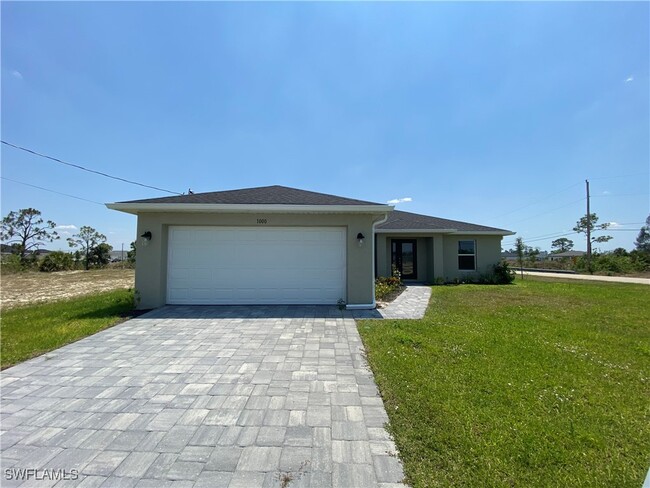 property at 1000 NE 44th Ln