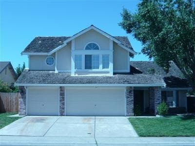 property at 2301 Aldridge Ln