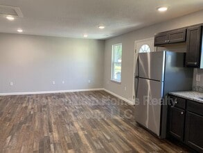 312 Million St in Athens, TN - Building Photo - Building Photo
