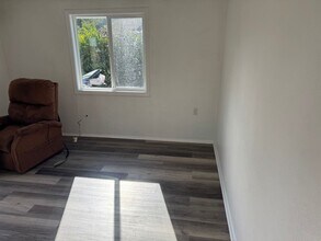 1880 River Rd in Eugene, OR - Building Photo - Building Photo