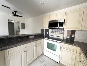 4574 Cherry Rd in West Palm Beach, FL - Building Photo - Building Photo
