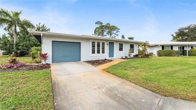 54 Hilo Ct in Naples, FL - Building Photo - Building Photo