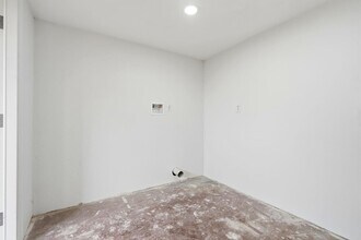 910 Kaweah St in Hanford, CA - Building Photo - Building Photo