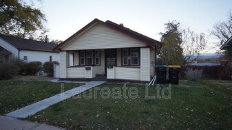 3717 S Cherokee St in Englewood, CO - Building Photo