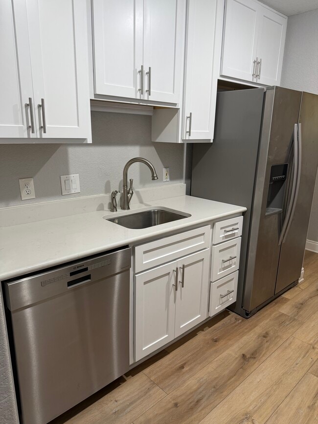 2201 Scenic Hwy, Unit P-2 in Pensacola, FL - Building Photo - Building Photo