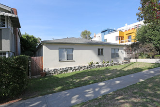 816-818 17th St in Santa Monica, CA - Building Photo - Building Photo