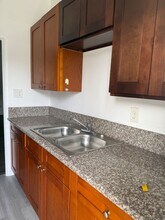 910 S Marengo Ave in Pasadena, CA - Building Photo - Building Photo