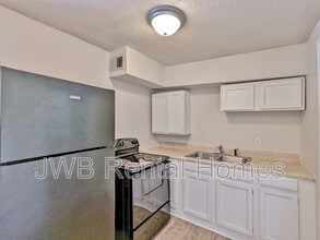 1011 Ardoon St in Jacksonville, FL - Building Photo - Building Photo