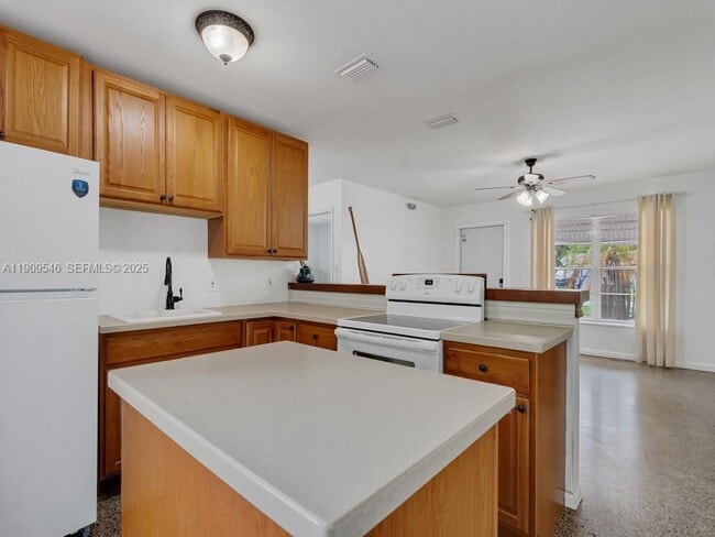 property at 1650 5th Ave