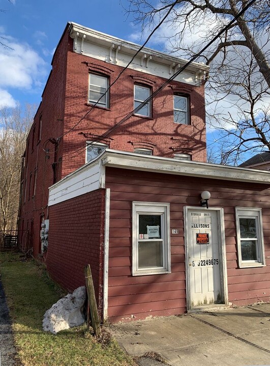 149 N Hamilton St in Poughkeepsie, NY - Building Photo