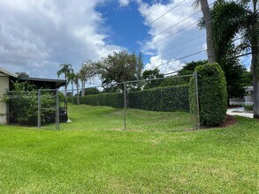 10295 Boca Bend W in Boca Raton, FL - Building Photo - Building Photo