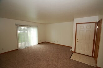 206 Tanglewood Dr in Goshen, IN - Building Photo - Building Photo
