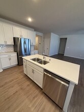 10514 Button Bush Dr in Franksville, WI - Building Photo - Building Photo