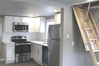 2037 S 8th St in Tacoma, WA - Building Photo - Building Photo