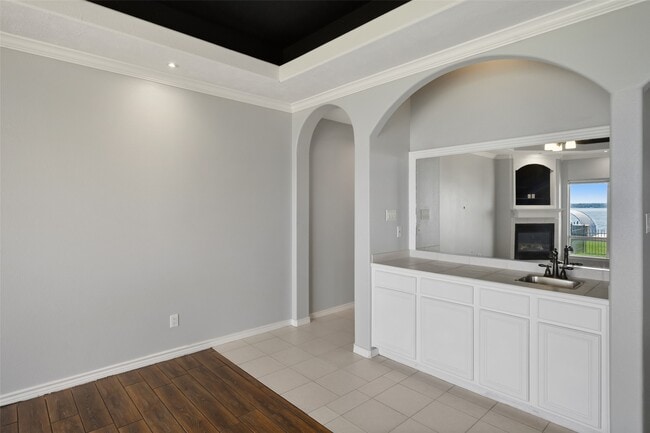 property at 16 Regency Pt