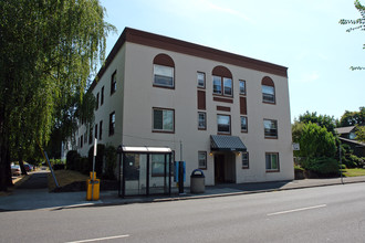 Ladd's Addition Apartments in Portland, OR - Building Photo - Building Photo