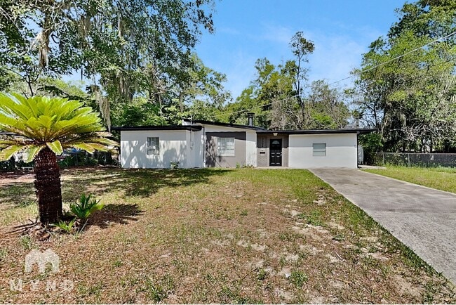 property at 3340 Peach Dr