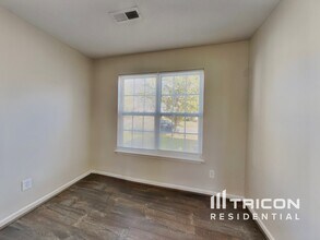 5040 Liberty Hall Cir in Winston-Salem, NC - Building Photo - Building Photo