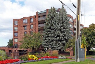 Niagara North Standard Condominium 350 in St Catharines, ON - Building Photo - Building Photo