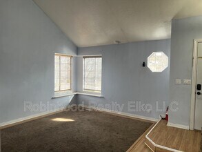 2211 Sierra Dr in Elko, NV - Building Photo - Building Photo