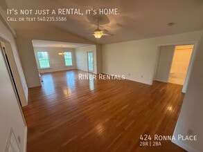 424 Ronna Pl in McGaheysville, VA - Building Photo - Building Photo