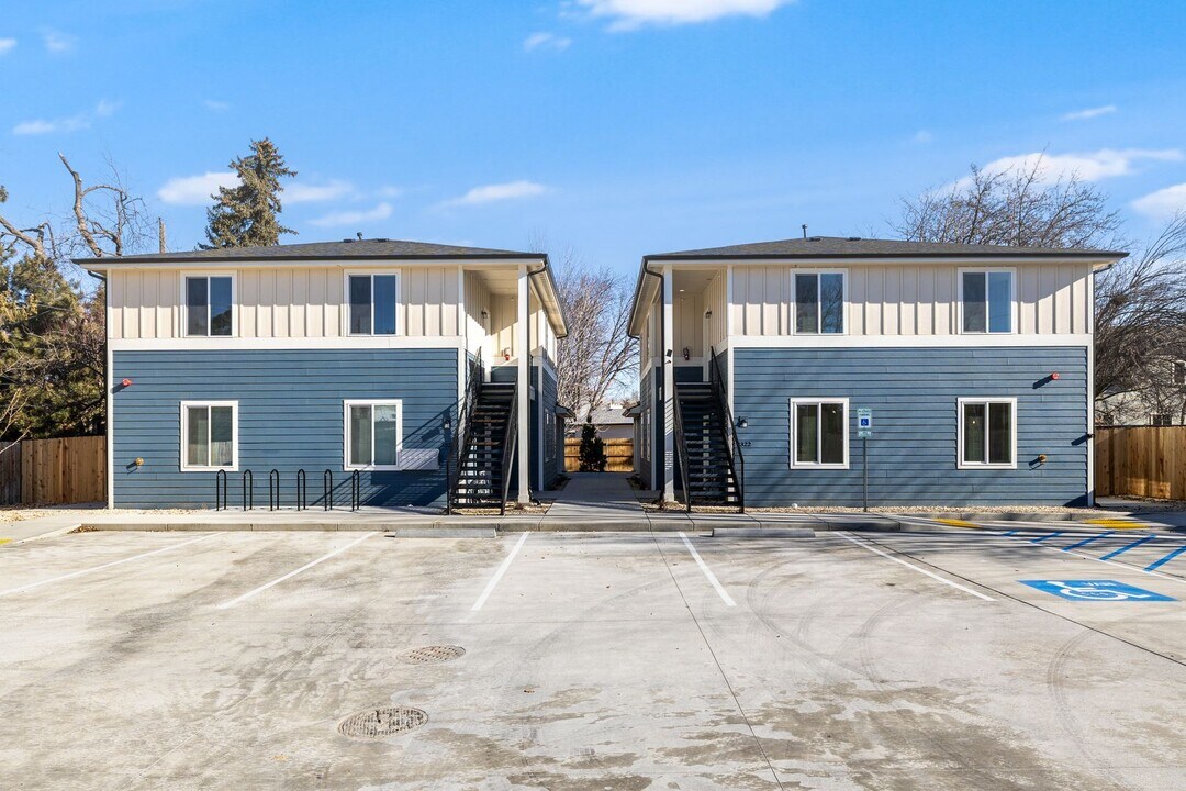 3322 N Cole Rd in Boise, ID - Building Photo