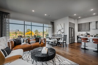 The Quincy at Kierland in Scottsdale, AZ - Foto de edificio - Interior Photo