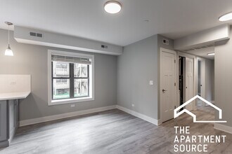 1137 Oak Ave in Evanston, IL - Foto de edificio - Building Photo