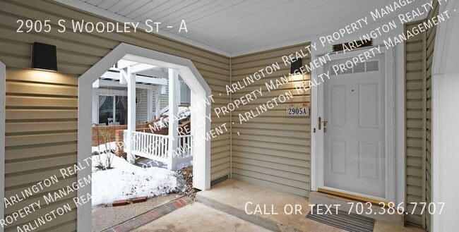 property at 2905 S Woodley St
