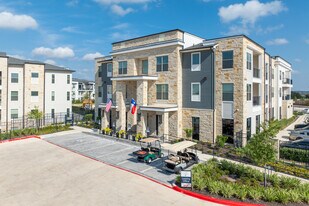 The Sophie in New Braunfels, TX - Building Photo