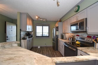 2238 N Cypress Bend Dr in Pompano Beach, FL - Building Photo - Building Photo