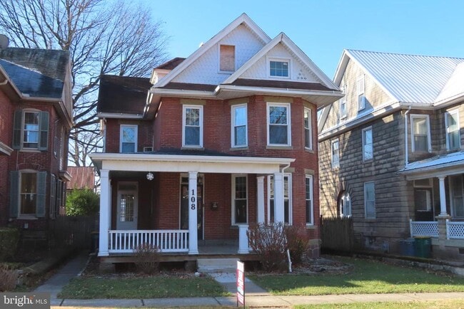 property at 108 Commerce St