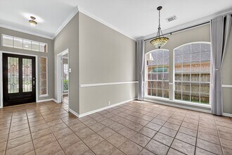 8735 River Wind Dr in Sugar Land, TX - Foto de edificio - Building Photo