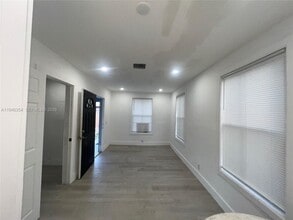 1800 SW 3rd St in Miami, FL - Building Photo - Building Photo