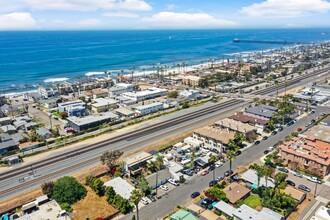 909 S Cleveland St in Oceanside, CA - Building Photo - Building Photo